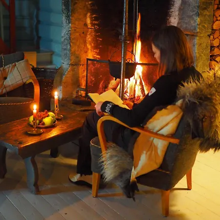 Farm stay Kvebergsoya Gard
