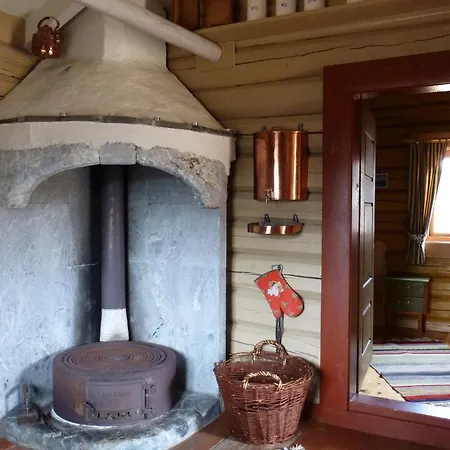 Farm stay Kvebergsoya Gard *