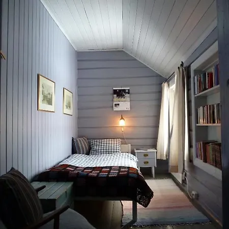 Farmház Kvebergsoya Gard